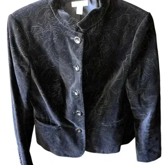 Charter Club size 6 fitted black velveteen button down jacket baroque stitching. - Picture 3 of 10